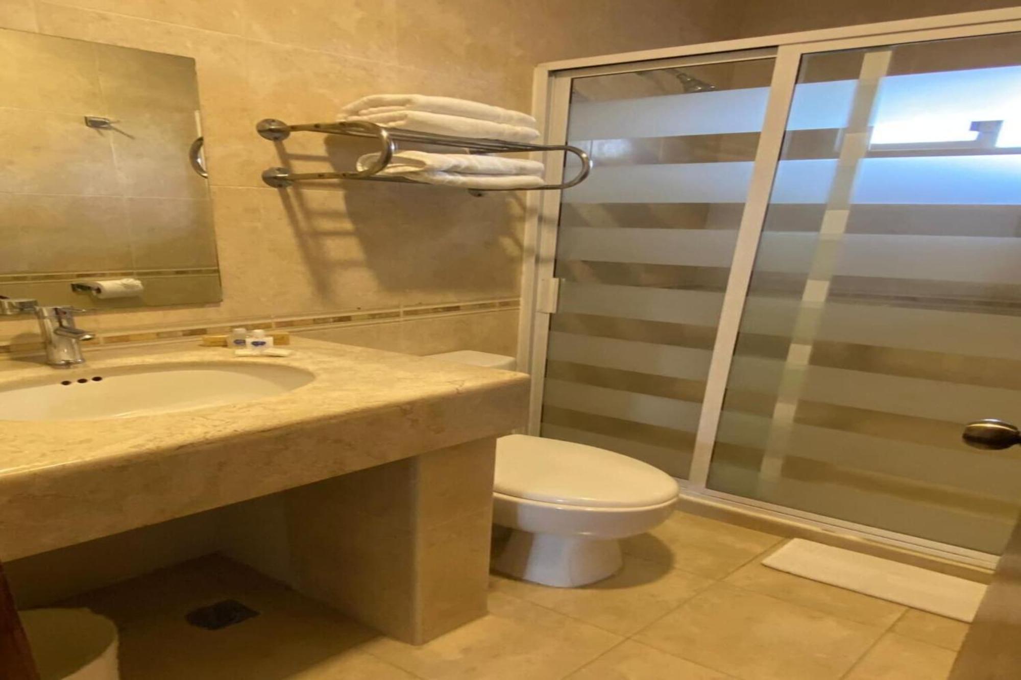 צ'ולולה Capital O La Huerta Golf & Hotel מראה חיצוני תמונה